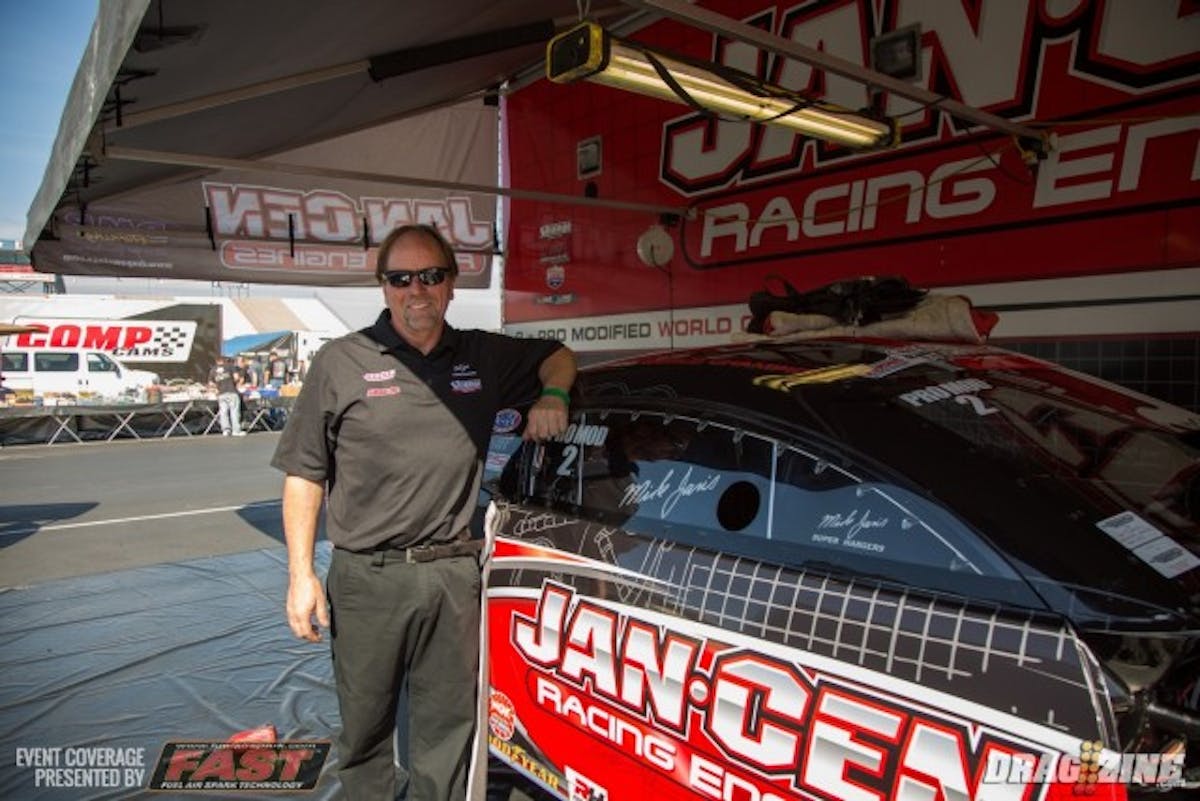 NHRA Pro Mod regular Mike Janis made the trip to Norwalk for the Shakedown for a shot at the record $40,000 payout. This event is also allowing Janis to catch up with many customers he doesn’t normally get to see in person. Janis is also testing his brand now 4.900 bore space motor that has been testing on the dyno.