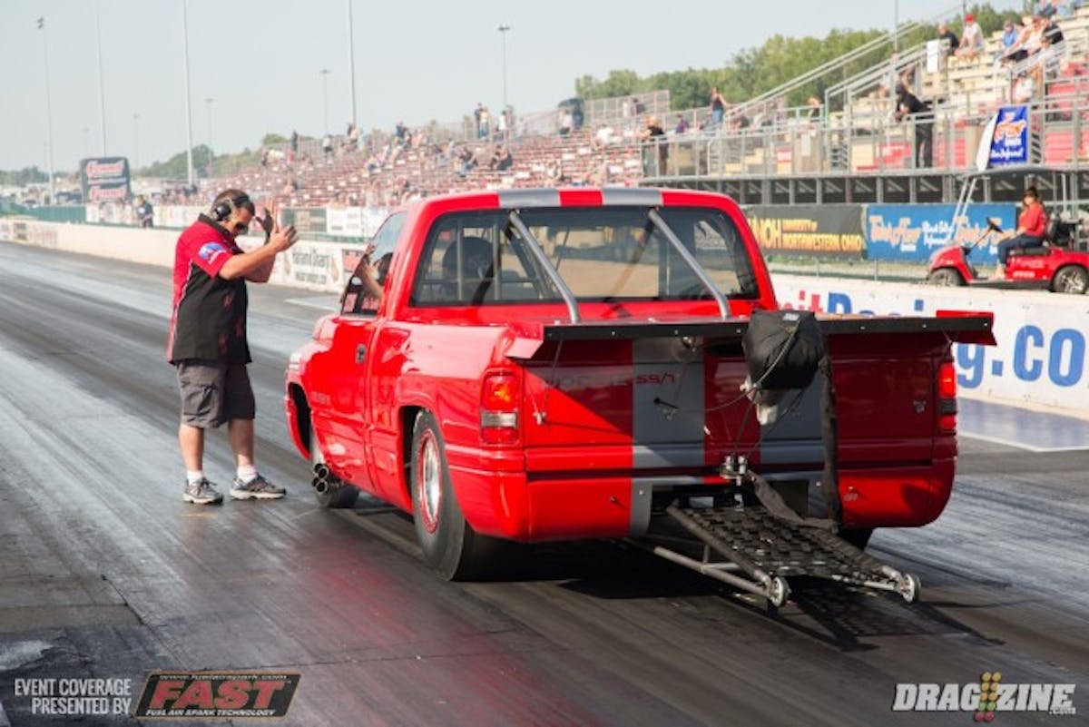 Number seven qualifier Chris Cadotto struck the tires, but lucked out when number two qualifier Nick Agostino turned on the red light.