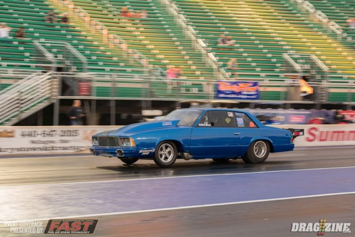 Mark Micke and Josh Klugger put on heck of a show in the Outlaw Limited Street final. Micke turned on the win light by chopping down the tree, and running a 4.004 to Klugger’s 4.005. 