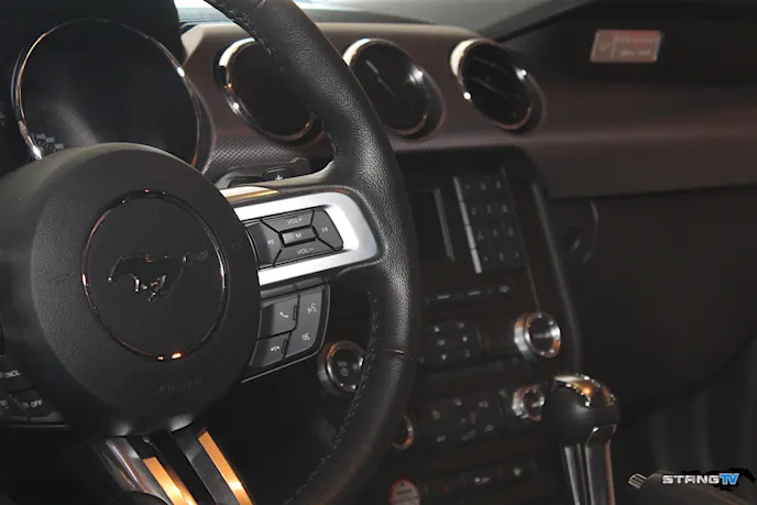 Saying good bye to the old head unit was definitely one of the easiest parts of the whole job.