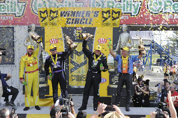 375-WinnersCircle-StLouis