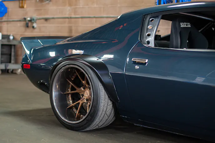 cyrious-garage-world-war-z-camaro-6