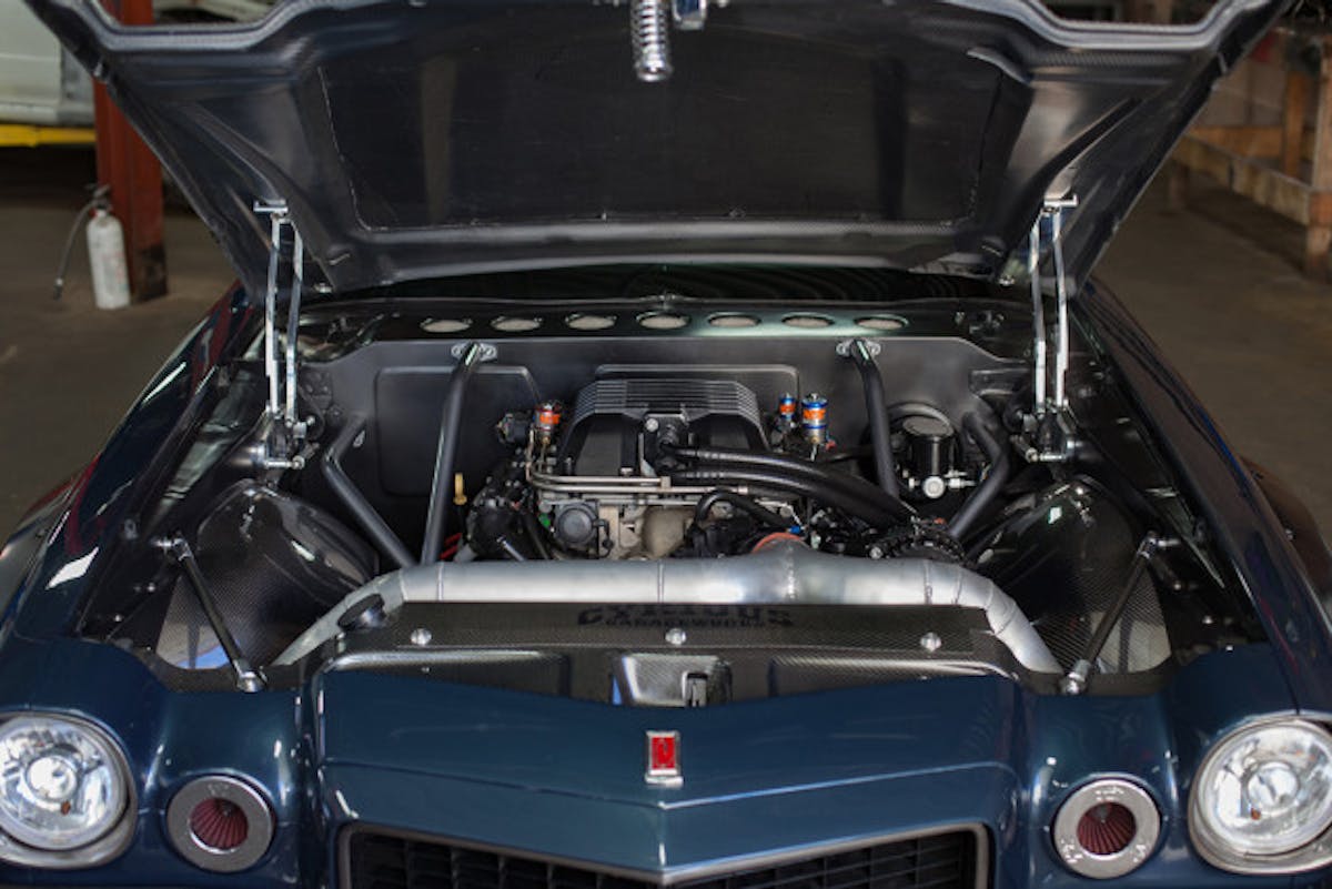 cyrious-garage-world-war-z-camaro-20