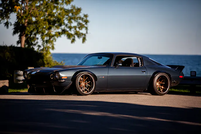 cyrious-garage-world-war-z-camaro-31