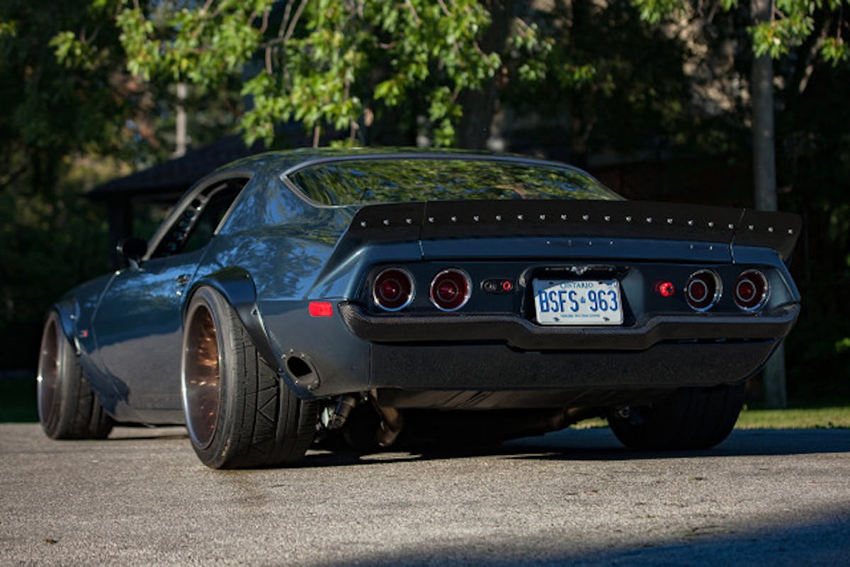 cyrious-garage-world-war-z-camaro-37