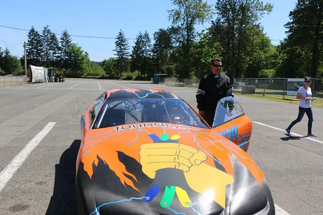 shock-and-awe-dragster-2