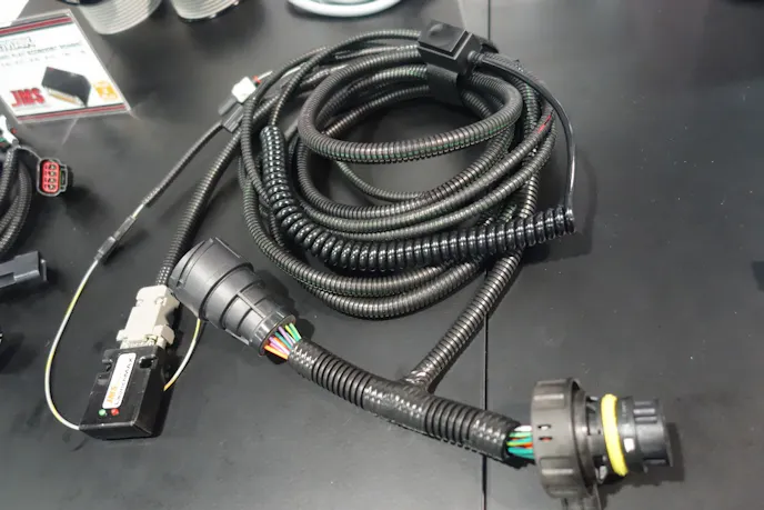 Just released a new plug ’n play kit, which includes the LaunchMax and a complete plug in harness for a simple installation.