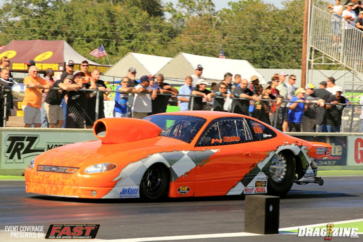 Johnny Pluchino and Troy Blake wound up in the OL X 632 final with Pluchino earning the win on a hole shot with a pair of 4.422 ET's on the board.