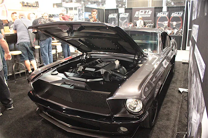 RestomodAirSEMA2016-32