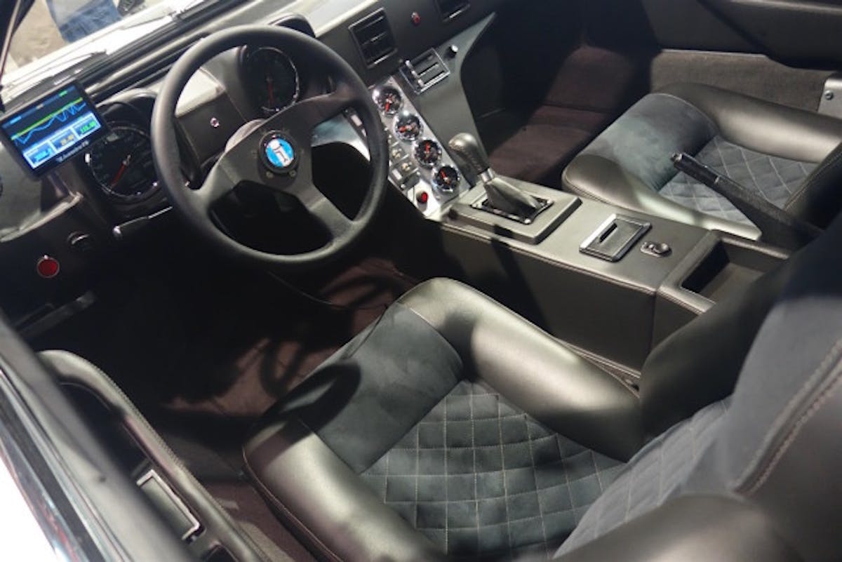 More than just an engine swap, the Gas Monkey Garage Pantera was revamped inside and out. The team there revamped the interior so it’s clean a classy.