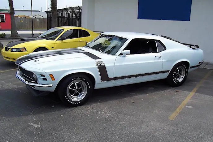 Pastel Blue is very similar to other Mustang colors, but with key differences.