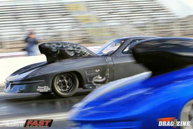 Ken Sihota and Steve Nicholson were paired up in Outlaw 10.5 in an all Langley, BC match. Sihota would earn the round with a 4.10 at 178 to Nicholson's 4.23 at 174.