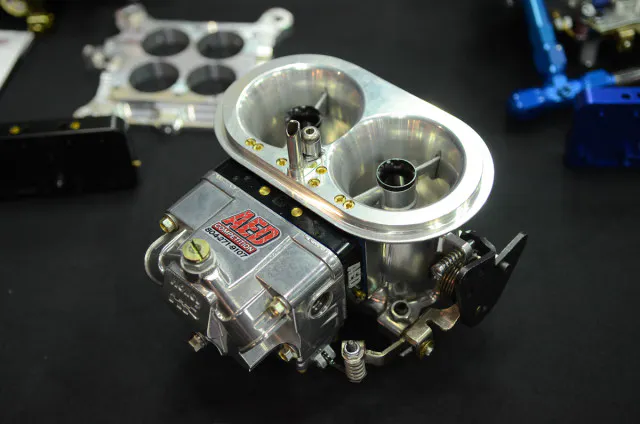The 4500 Dominator G-5 carburetor in split form.