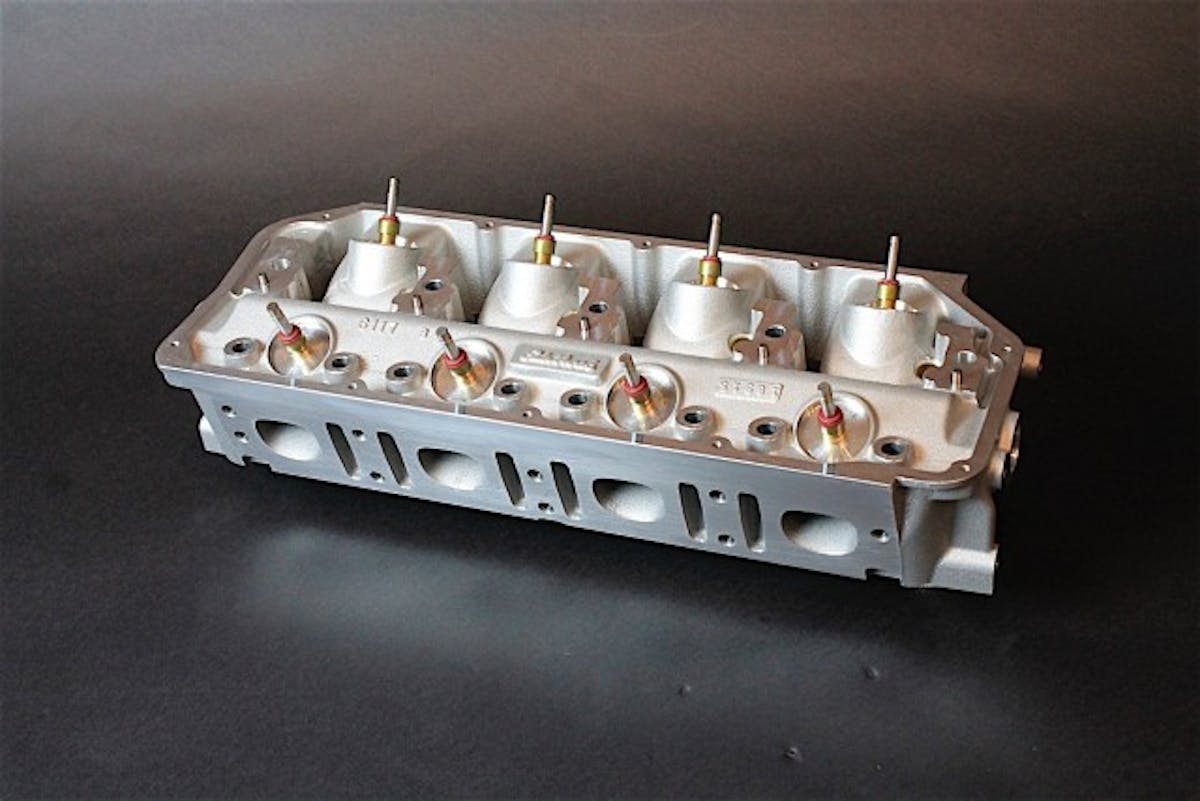 EdelbrockHemiHeads-002