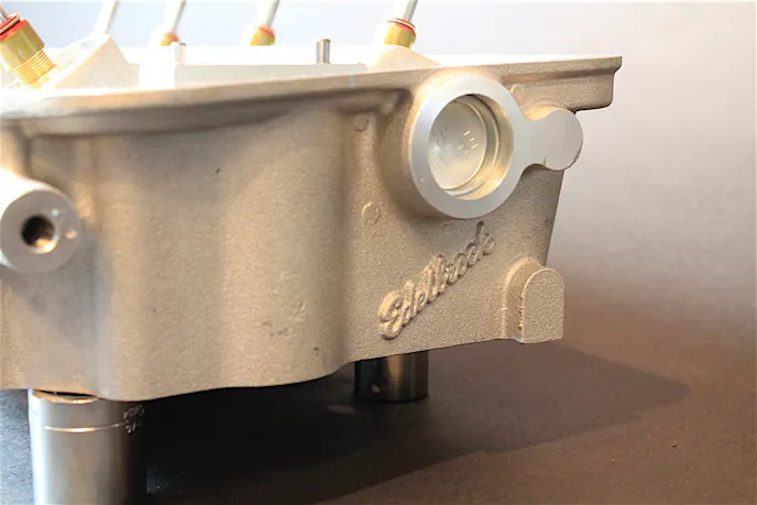 EdelbrockHemiHeads-032