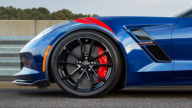 2017-chevrolet-corvette-grand-sport-sports-car-mo-design-635x357-06