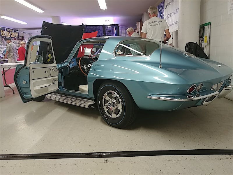 video-musings-from-corvettes-at-carlisle-2017-0193