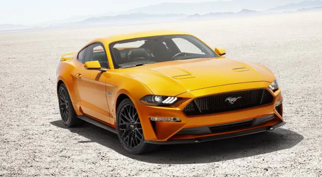 While the 2.3-liter EcoBoost engine gets an updated version of the transient Overboost tech, which allows short bursts of increased performance, it is the third-gen Coyote engine that received most of the engineering attention. It features the first application of Ford’s dual-fuel system, which combines a high-pressure direct injection system with a low-pressure port injection system to support increased power. It higher-revving 5.0 is said to offer “robust low-end torque, high-rpm power, and improved fuel efficiency.”