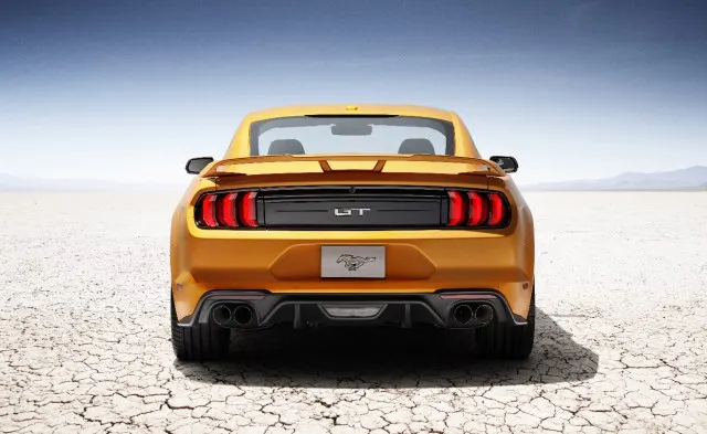 Refreshing the backside of the 2018 are new LED taillights, a new bumper and an optional spoiler. EcoBoost ’Stangs have dual exhaust tips, while Mustang GTs now rock GT350-style quad-tip exhausts. And, yes, an active exhaust is optional for those that like to adjust the exhaust sound for the situation.