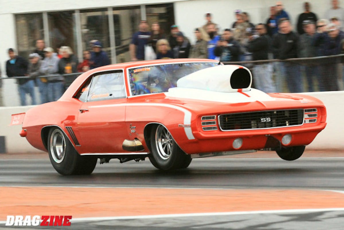 Outlaw 632 had 22 cars vying for the field with Ken Quartuccio taking top qualifier with a 3.372 at 165.86 MPH in the C&S Powered Camaro. He is a whopping files MPH better than the next best car of Troy Blake who qualified third. Oh, this is Ken's first weekend on Drag Radials too.