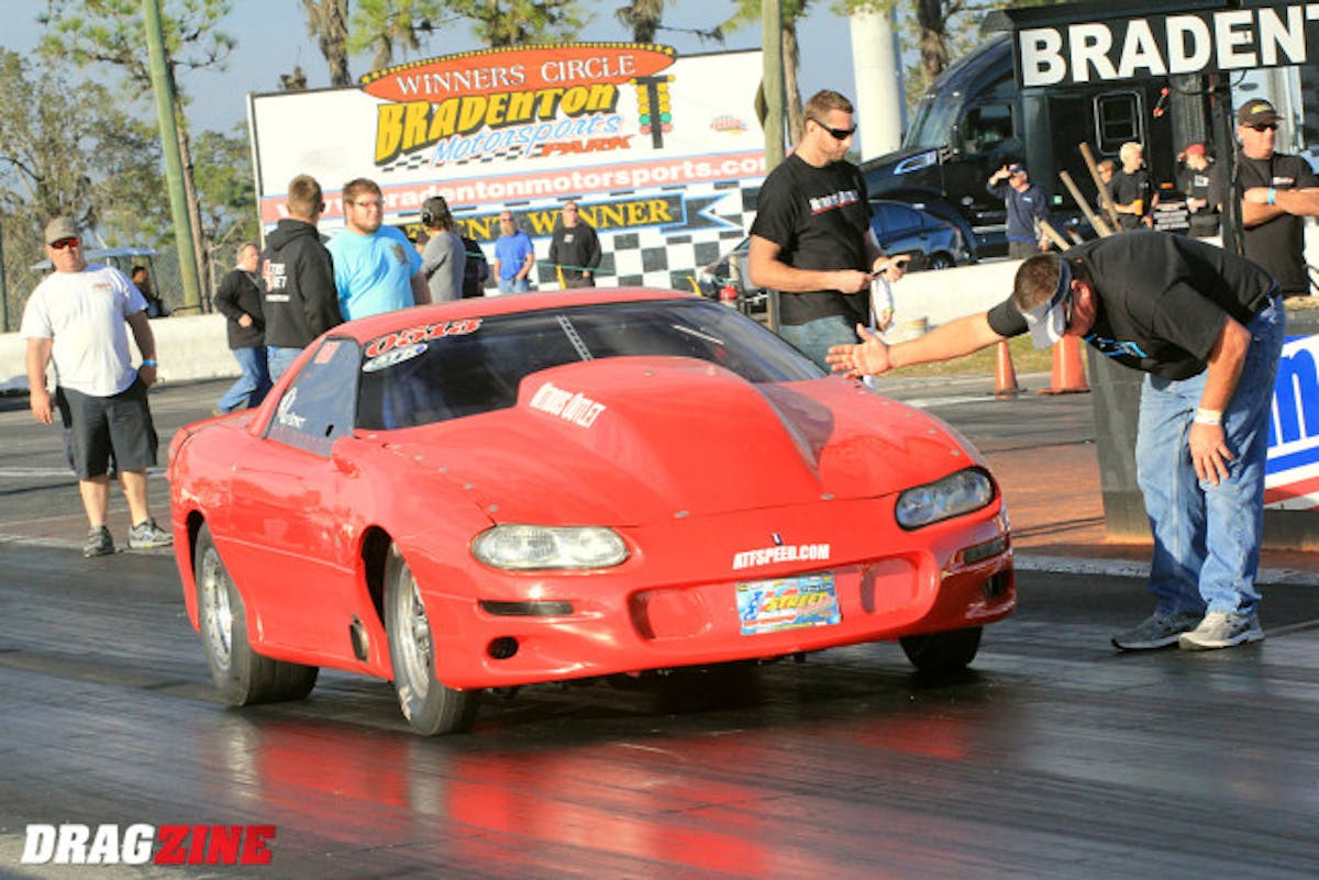Ultra Street had a full field this weekend and some great racing to go with it. Shawn Pevlor earned top qualifier and was using power as needed to get by Charlie Pixley and Steve Buscema to meet Brian Keep in the semi finals. Keep ripped a .016 reaction, a near .09 advantage for the Ft Meyers based racer. Down track it would still be Keep in an all Nitrous Outlet battle. Keep took the win with a 4.869 at 143.06 MPH to Pevlor's game 4.878 at 145.44.