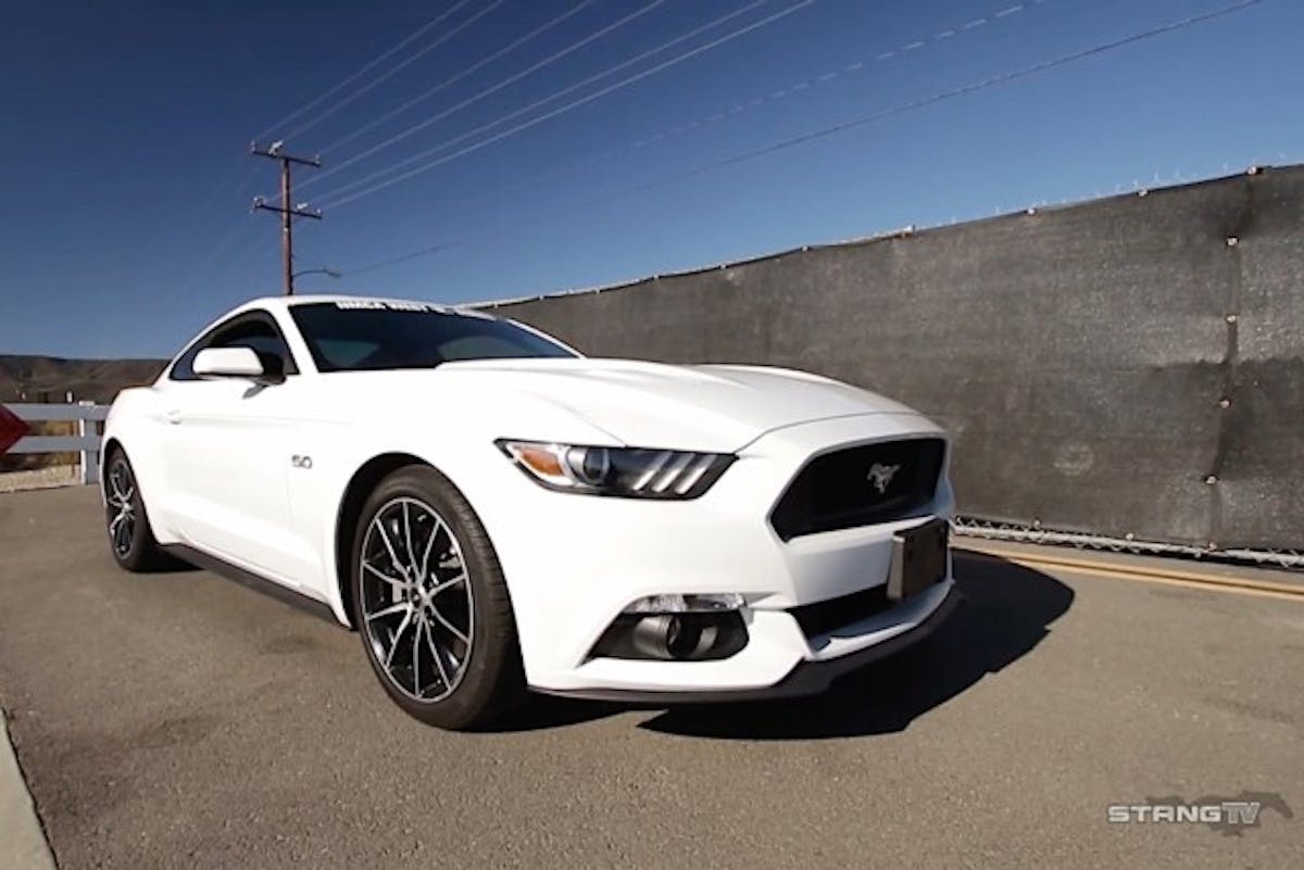 2016_Ford_Mustang_GT
