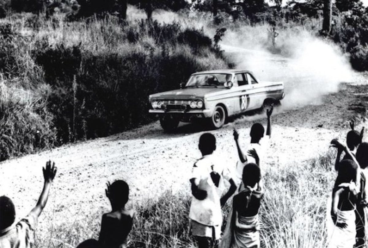 One of the '64 Comet Calientes blasts through a stage of the East African Safari Rally. Image: Hemmings