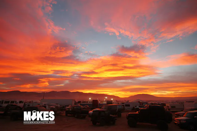 Sunrise over Hammer town on race morning was a spectacular way to start the toughest offroad race on Earth.