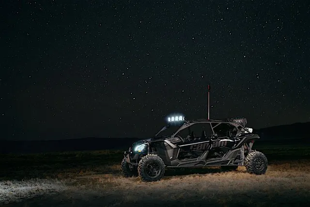 Maverick X3 MAX Xds - Triple Black - Static