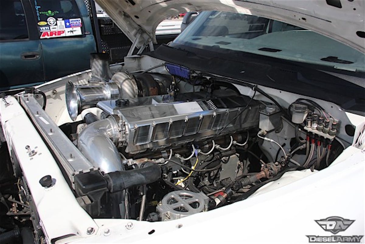 The 6.7L common rail motor is fully balanced and blueprinted and has approximately 1400 horsepower. 