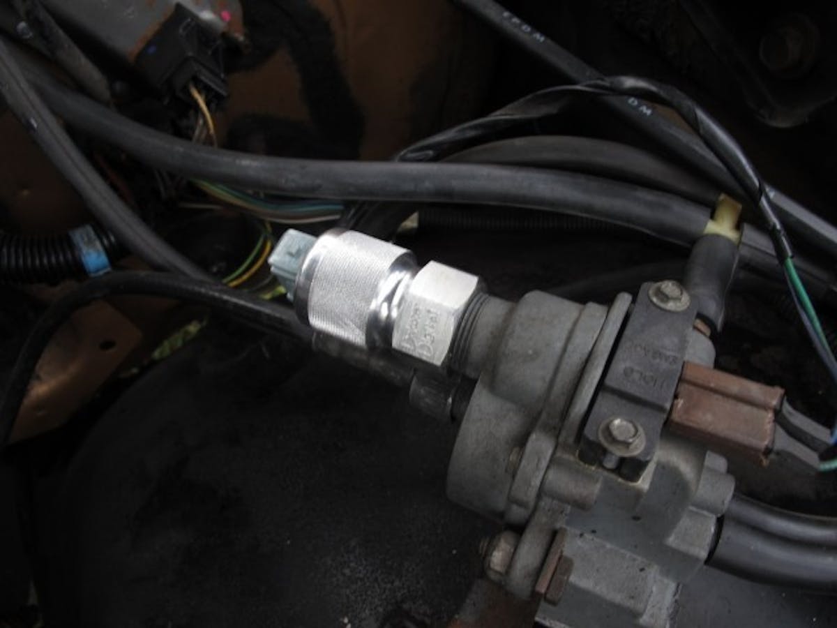 Dakota_Digital_HDX_C10IMG_0900