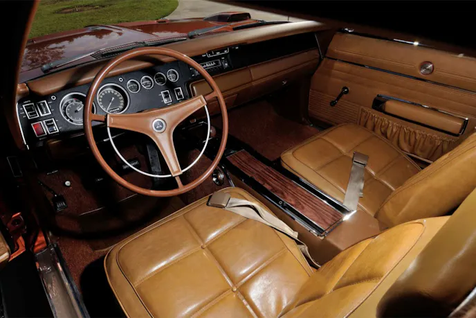 mecum-interior