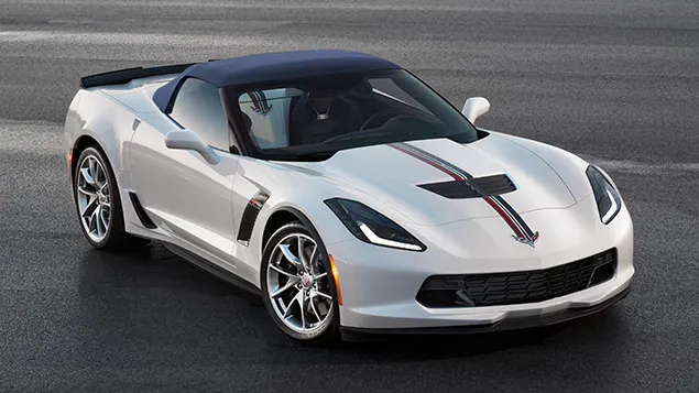 2017-chevrolet-corvette-stingray-sports-car-mo-design-635x357-10