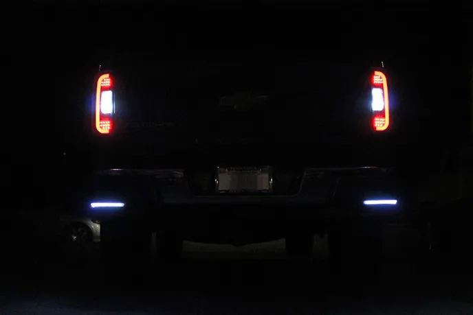 009-anzo-chevy-colorado-taillight-install