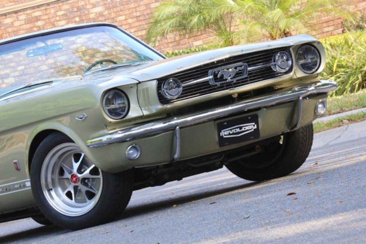 Revology Mustang Media Drive 9844