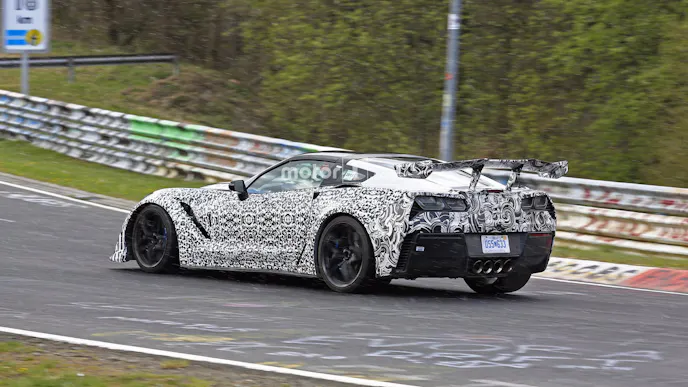 C7 ZR1 8