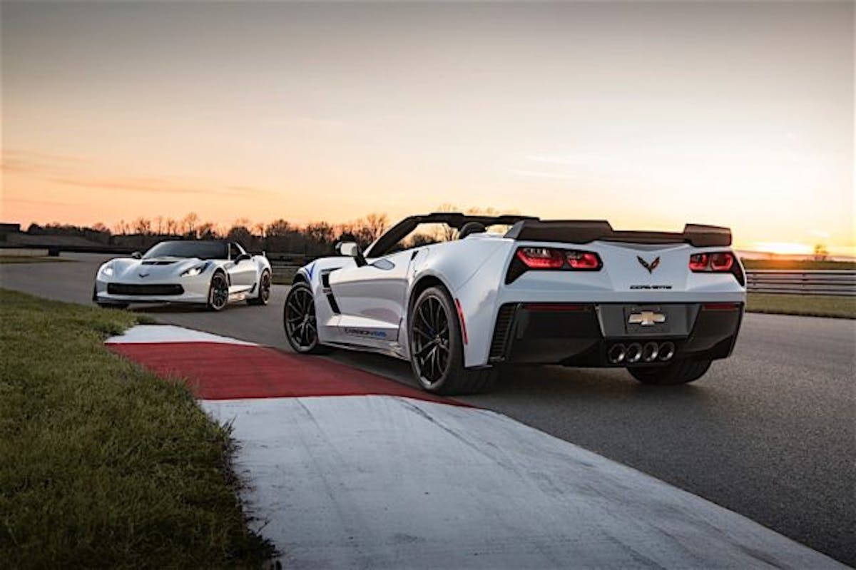 Limited to 650 vehicles globally, and available on Grand Sport 3LT and Z06 3LZ trims, the Carbon 65 Edition features visible carbon fiber exterior elements, a new Ceramic Matrix Gray exterior color and special interior appointments, including a new carbon fiber-rimmed steering wheel.