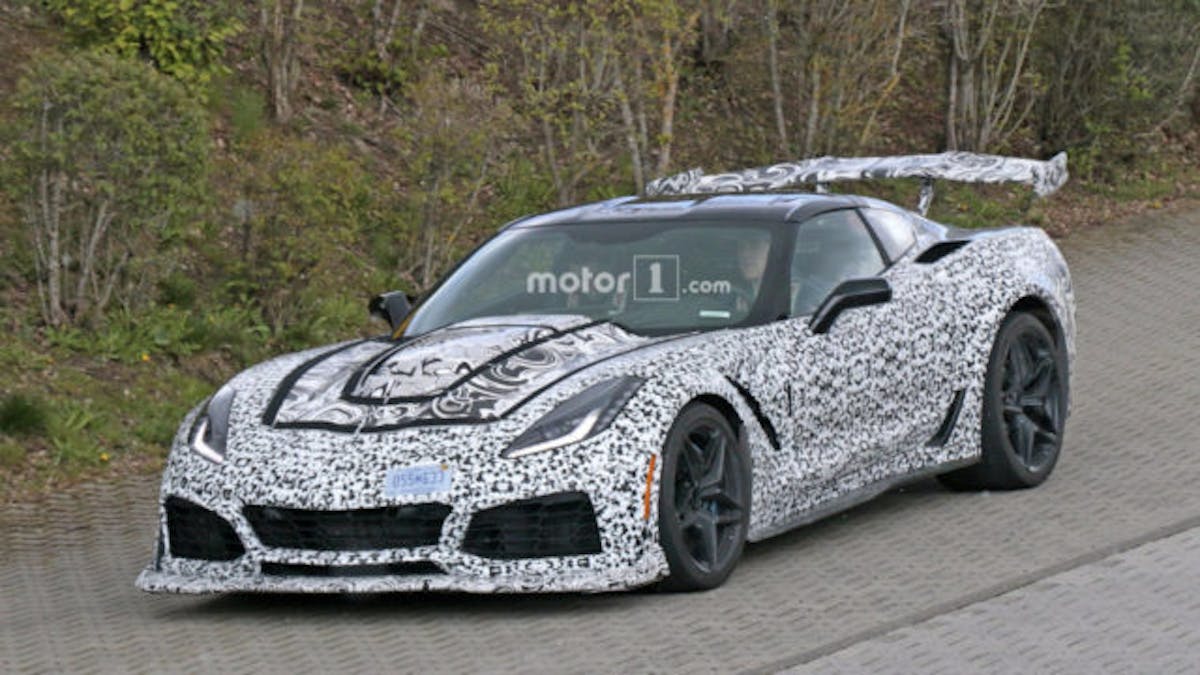 C7 ZR1 2