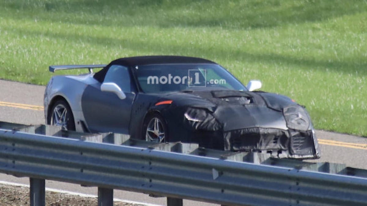 chevrolet-corvette-zr1-convertible-spy-pics (2)
