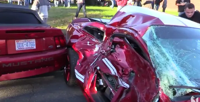 mustangcrash