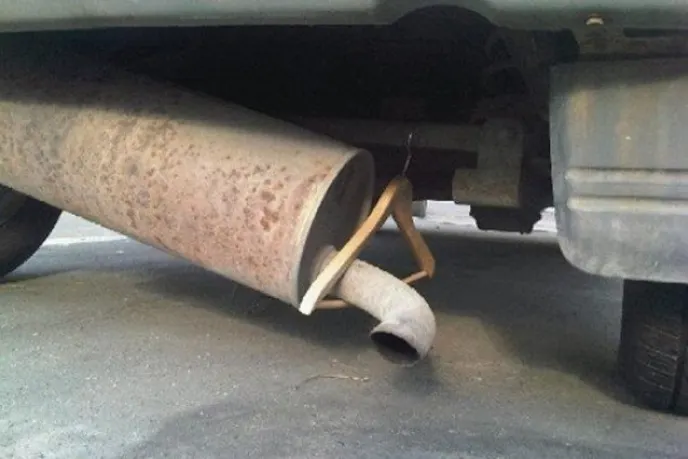 A different kind of exhaust hanger. 