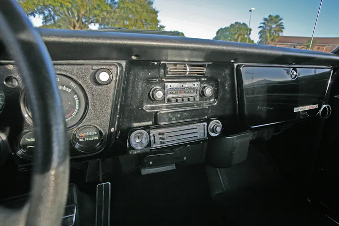 The not-so-hi-fi radio is still in place.