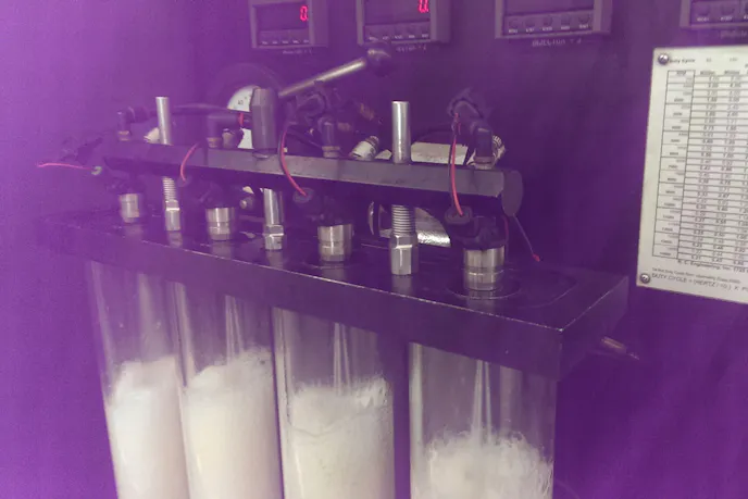 One of the machines that can be used in the cleaning process is this Certiflow 4.