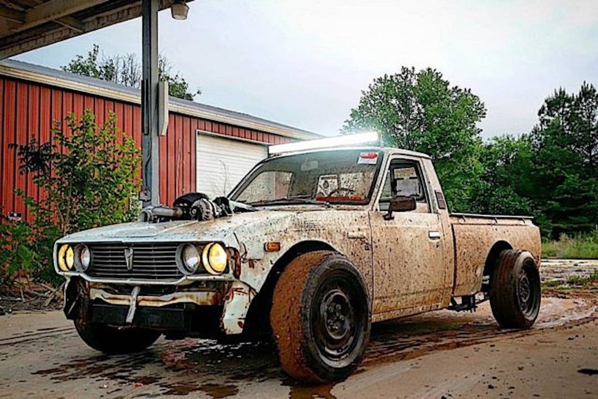 LS-swapped 1977 Toyota Hilux