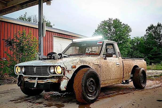 LS-swapped 1977 Toyota Hilux