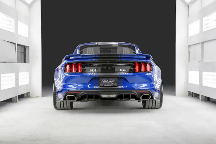 The widebody Super Snake concept is 2 ½ inches wider in front and four inches wider in the rear to accommodate larger wheels and tires for road-course grip.