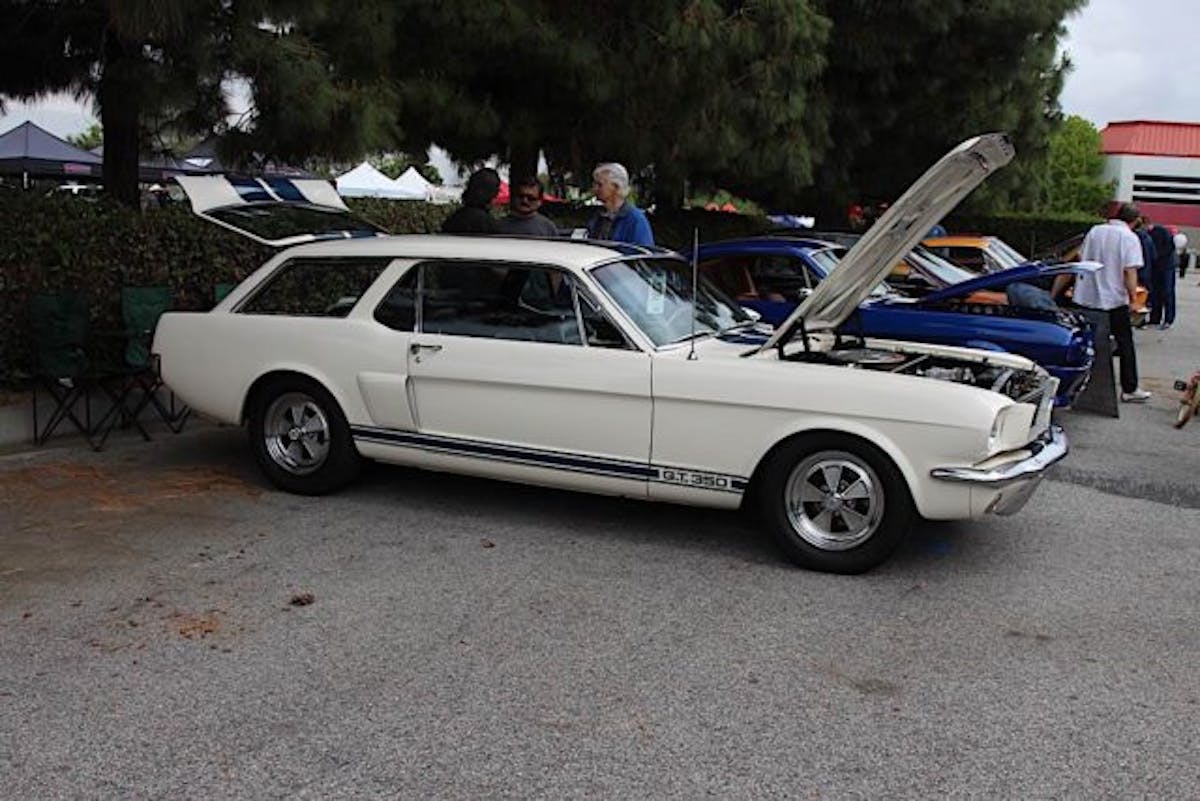 EdelbrockMustangWagon-03