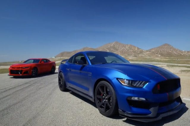 ZL1 vs GT350R_1