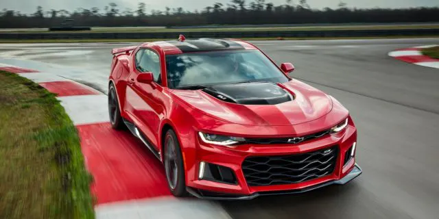 2017-camaro-zl1-gal-ext-03