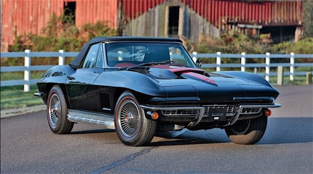 LOT S115 1967 Corvette1